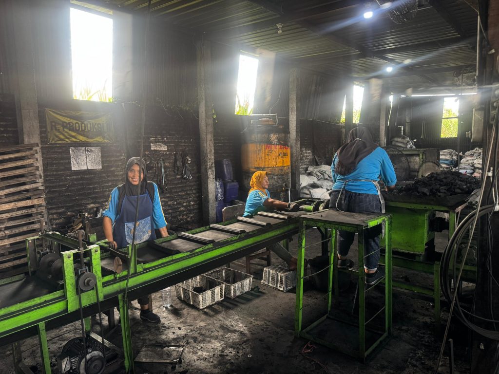 whatsapp image 2025 08 14 at 21.46.56 (1)